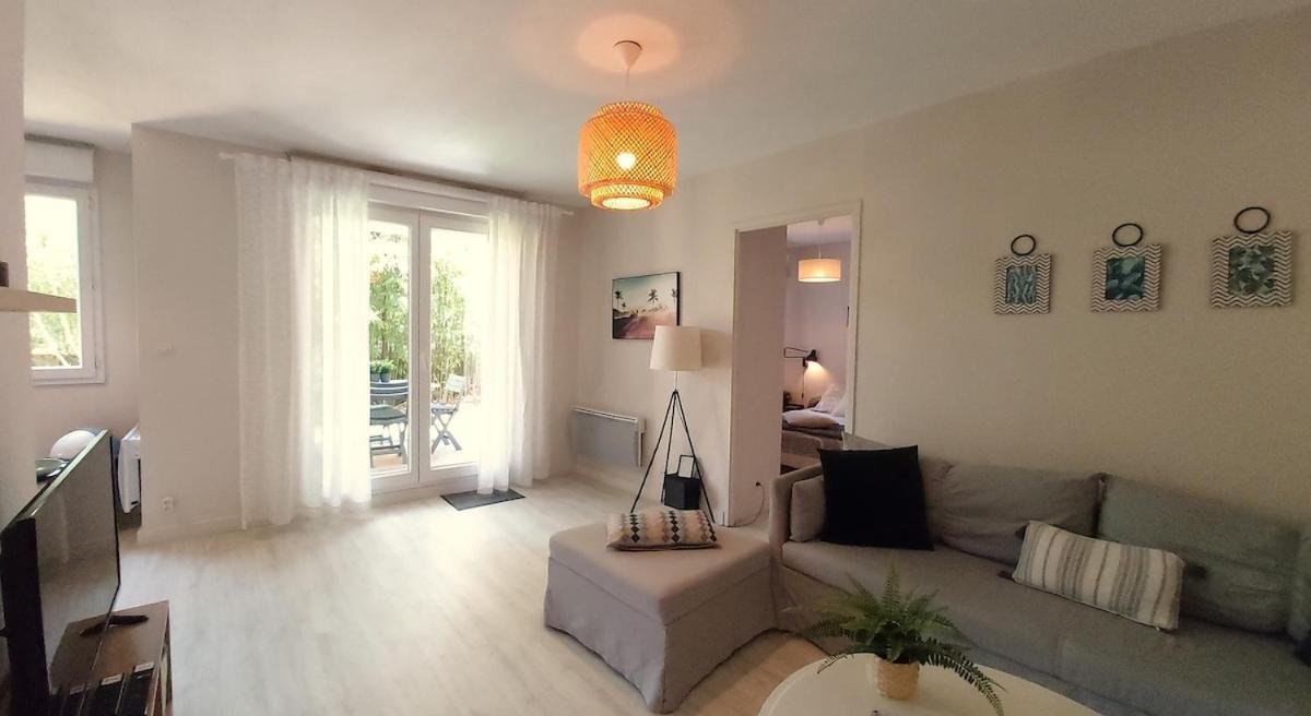 Apartment Les Capitouls - Avec Entree Autonome, Jardin, Parking Prive & Sa Piscine ! -